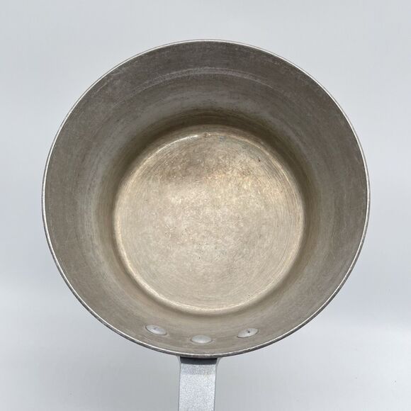 Vollrath 67303 3.75 Qt Aluminum Sauce Pan w/ 67313 Lid NSF Commercial USA - Picture 6 of 11
